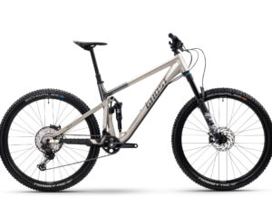 Ghost Riot Trail Universal 2025