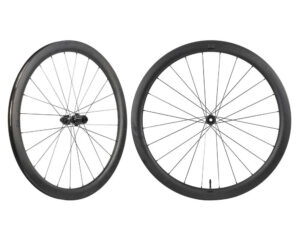 Novatec R4 Disc CL Pro kotači set